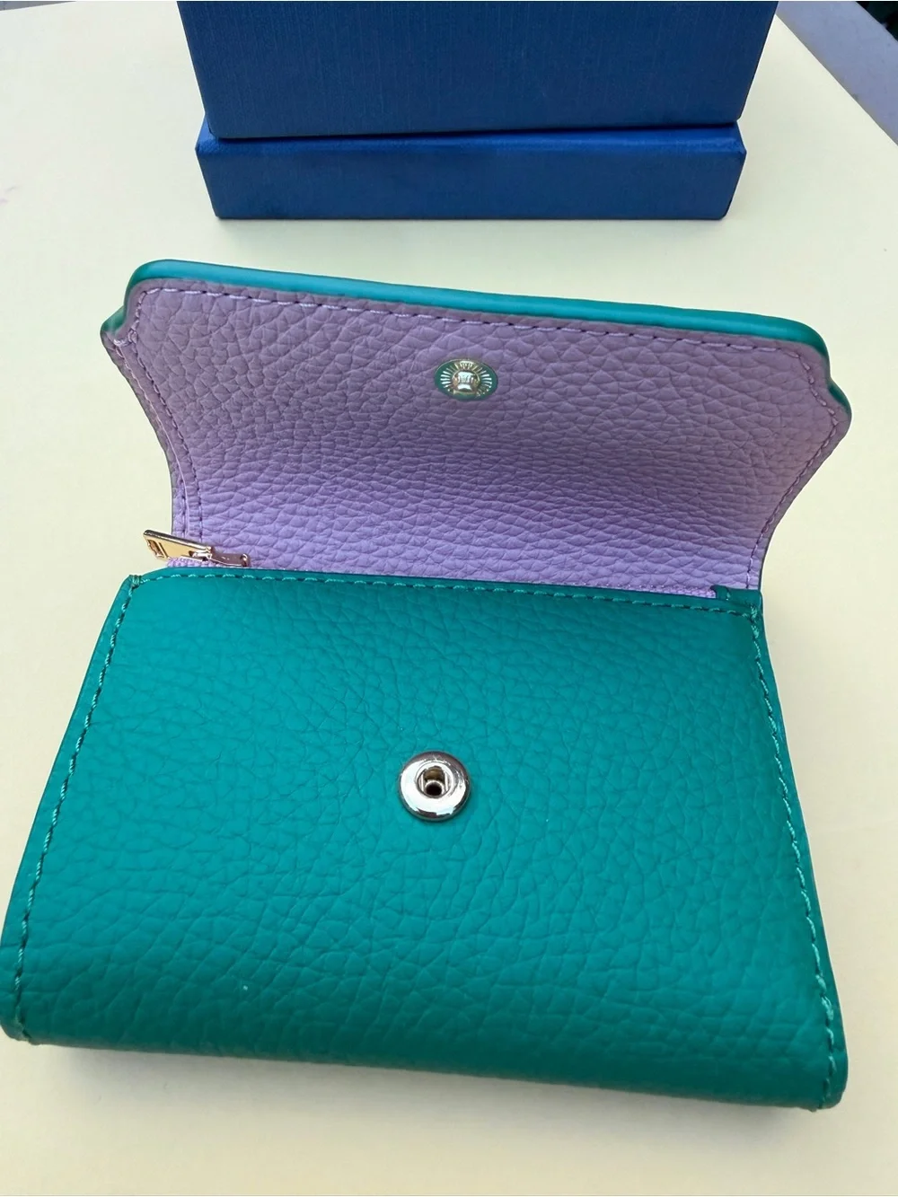 MAISON de SABRÉ Emerald Green Leather Trifold Card Wallet